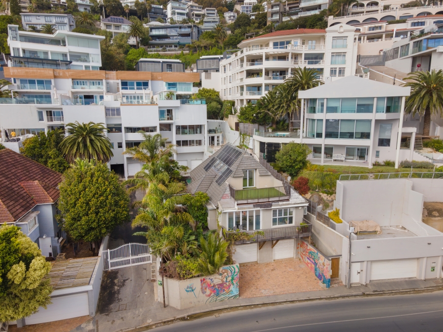 4 Bedroom Property for Sale in Bantry Bay Western Cape
